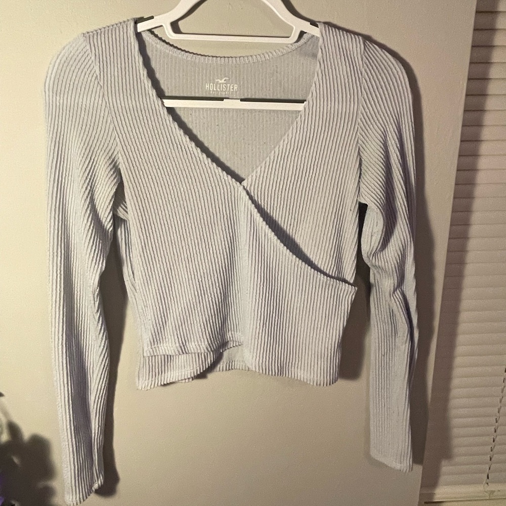 Hollister • Ribbed Blue Long Sleeve Crossover Top